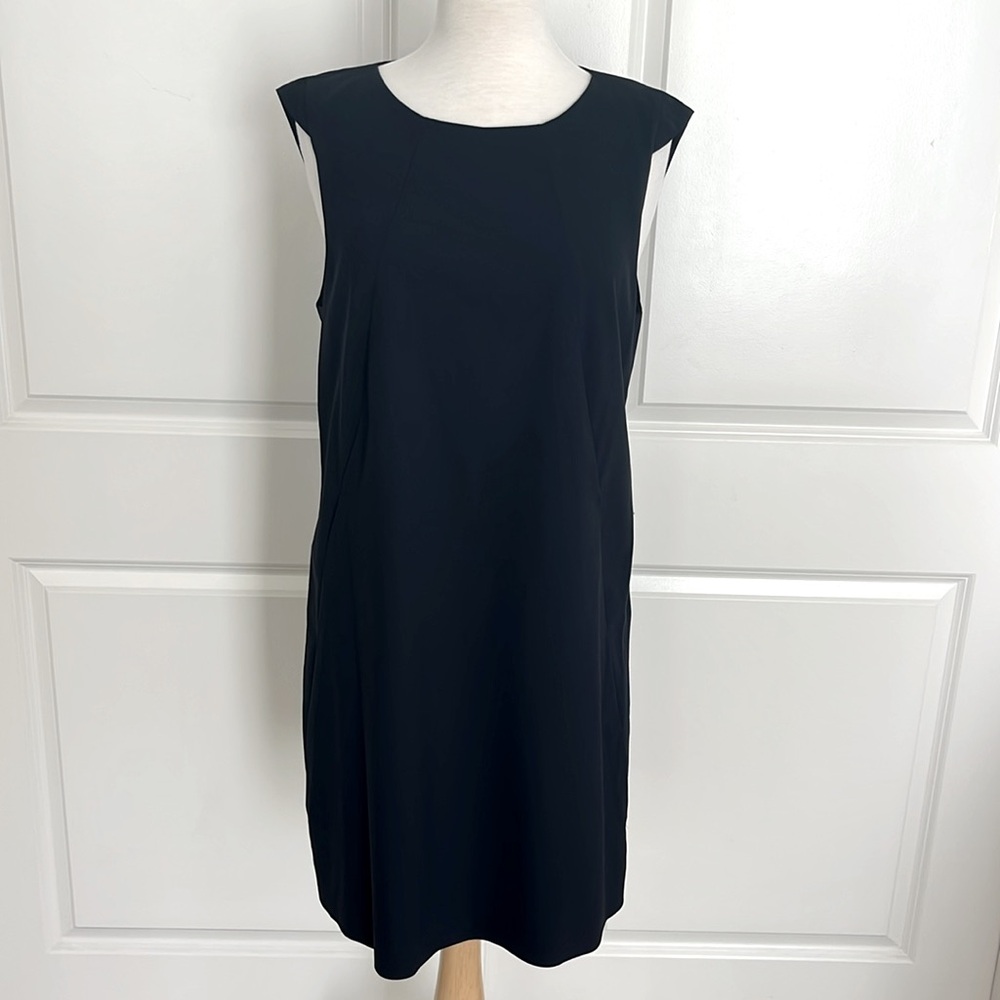 Jil Sander Black Label Black Shift Dress. Size 42 / US 12